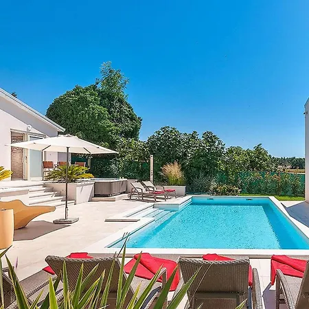 Bruna Holiday home *