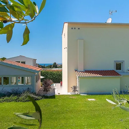 Bruna Holiday home *