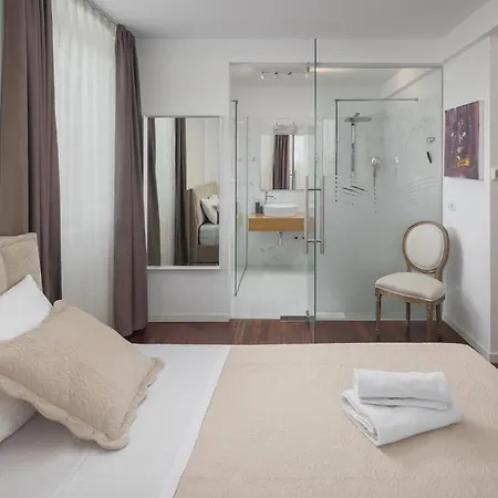 Bruna Nyaraló Poreč